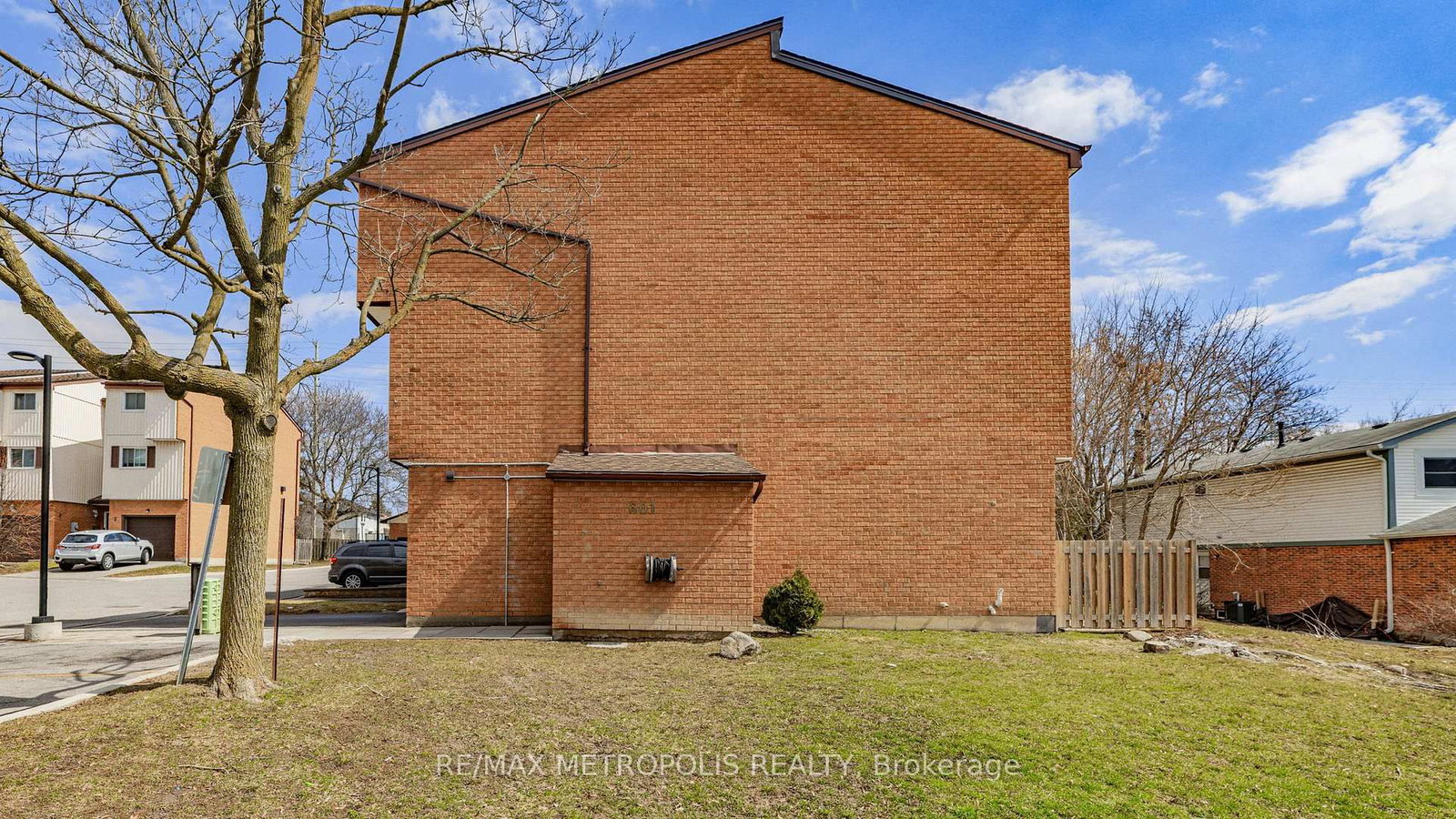 601 Galahad Drive • #19 • Oshawa, ON photo 44