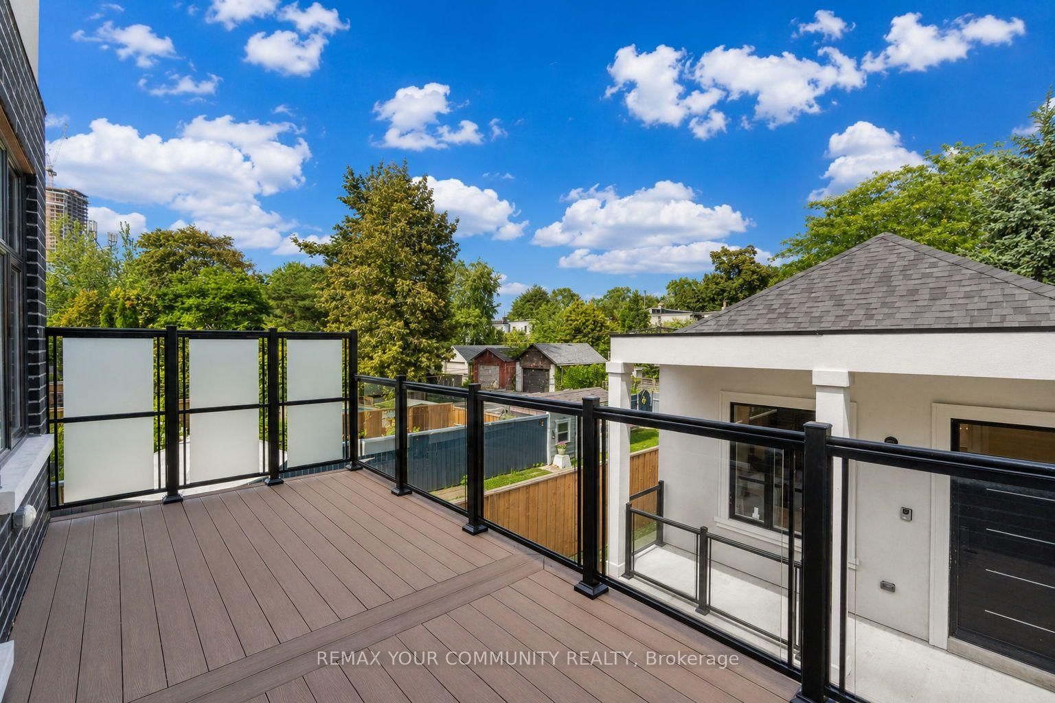 49 Wayland Avenue • Toronto, ON photo 17
