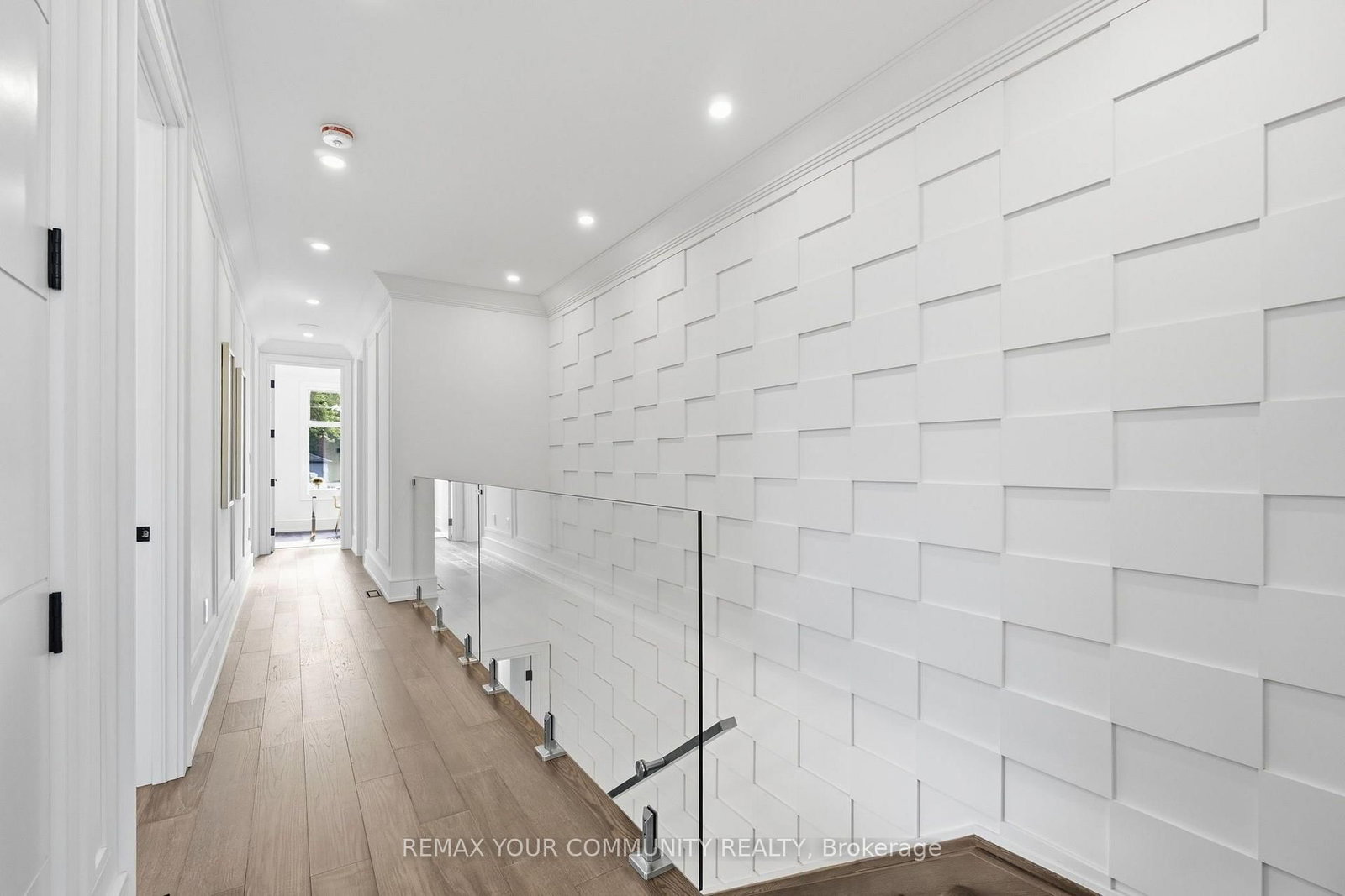 49 Wayland Avenue • Toronto, ON photo 21
