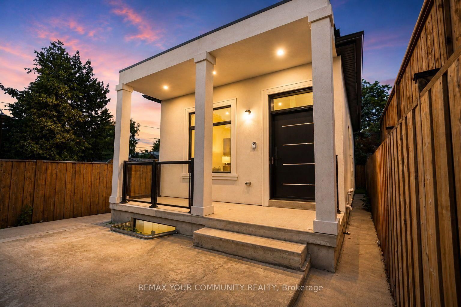 49 Wayland Avenue • Toronto, ON photo 38