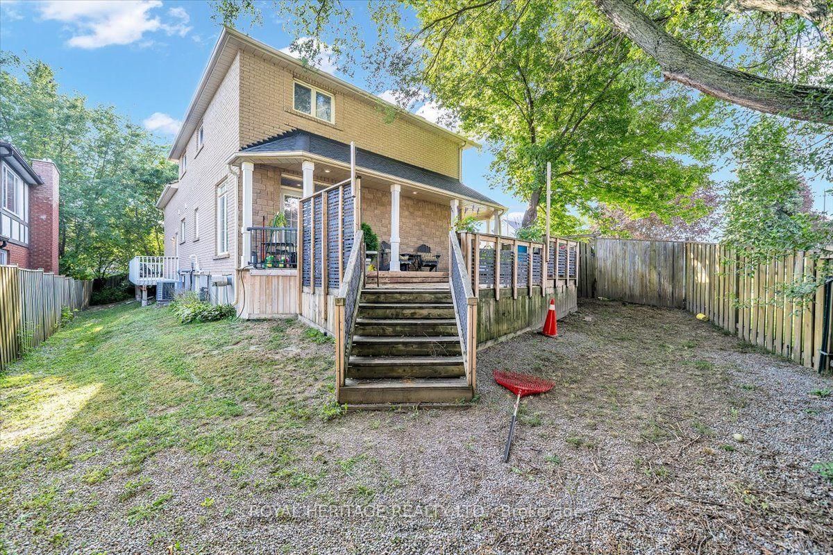 828 Wildflower Court • Oshawa, ON photo 39