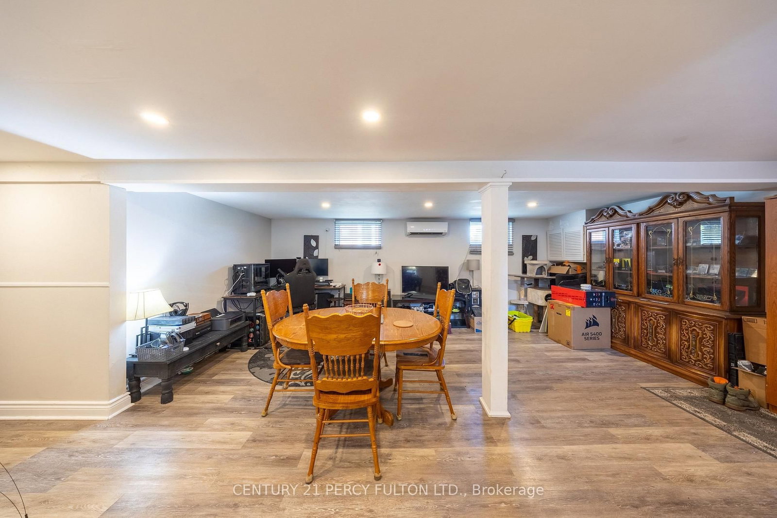816 SIMCOE Street N • Oshawa, ON photo 21