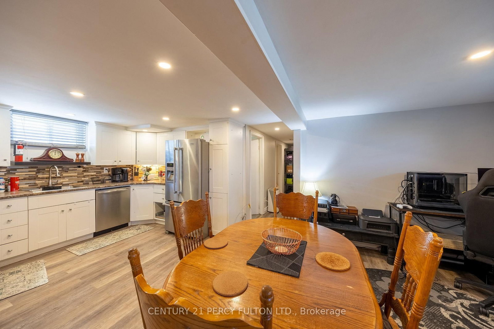 816 SIMCOE Street N • Oshawa, ON photo 23