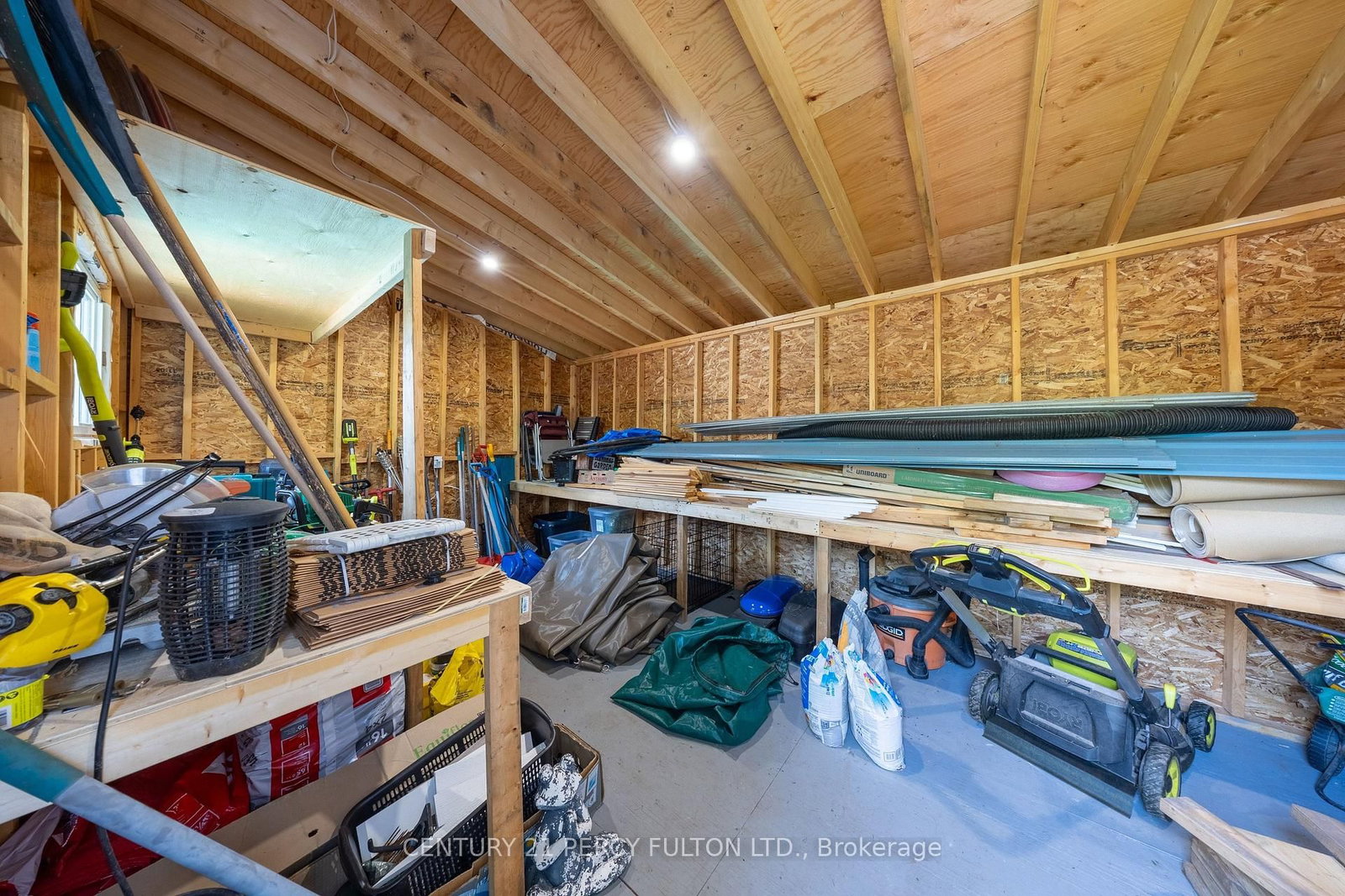 816 SIMCOE Street N • Oshawa, ON photo 29