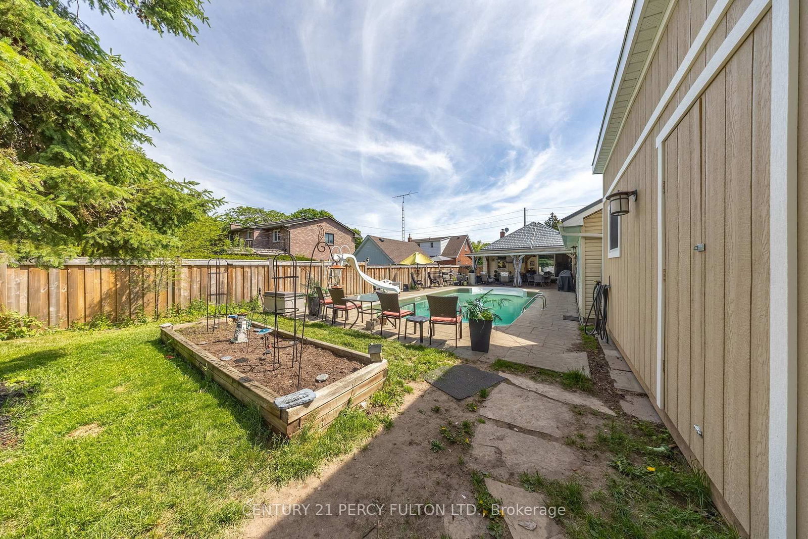 816 SIMCOE Street N • Oshawa, ON photo 30