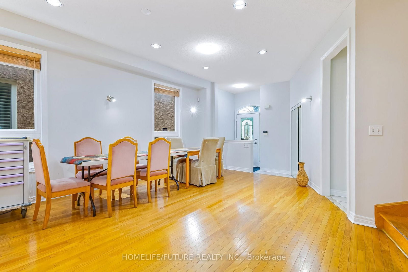 88 Mourning Dove Crescent • Toronto, ON photo 11