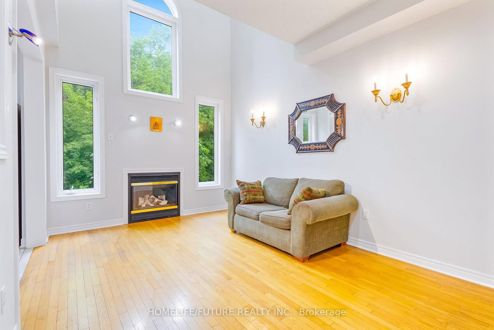 88 Mourning Dove Crescent • Toronto, ON photo 12