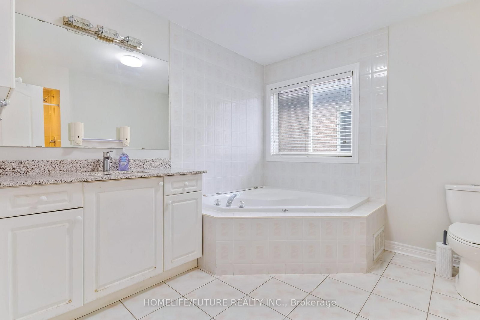 88 Mourning Dove Crescent • Toronto, ON photo 23