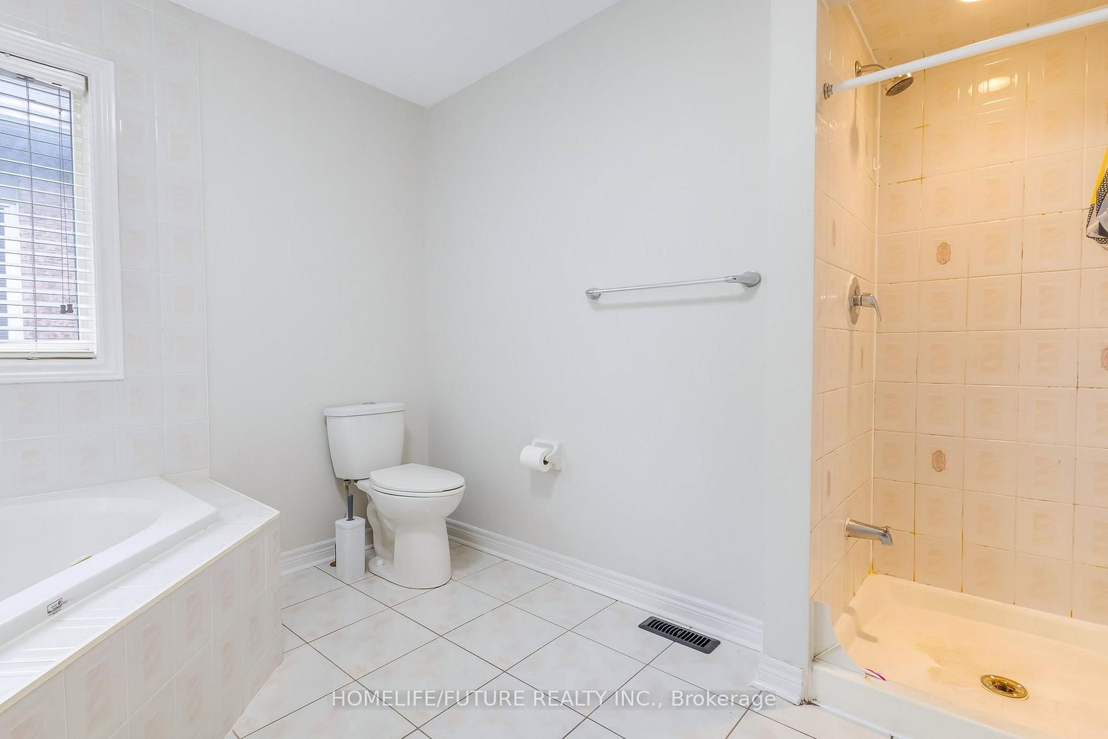 88 Mourning Dove Crescent • Toronto, ON photo 24