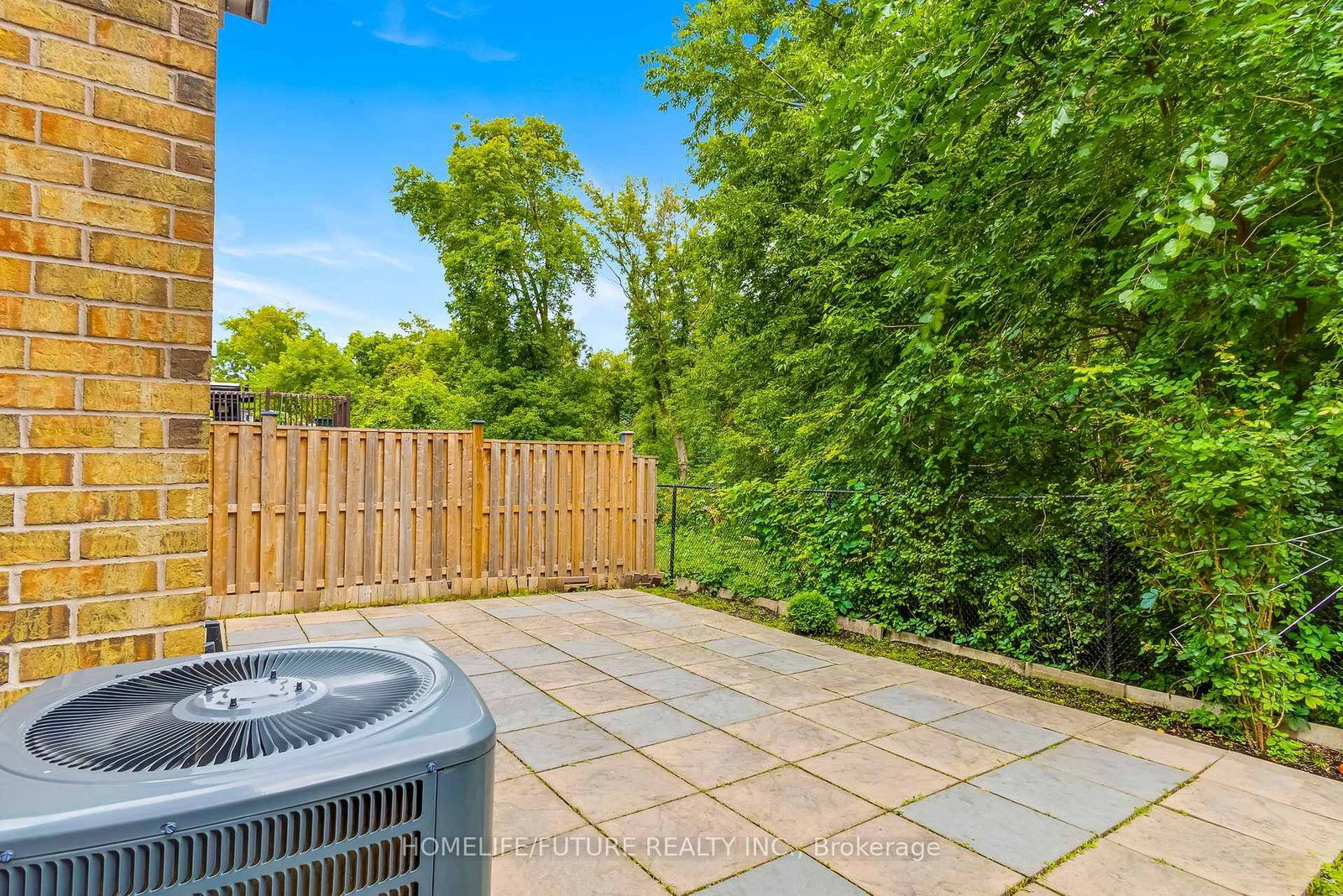 88 Mourning Dove Crescent • Toronto, ON photo 43
