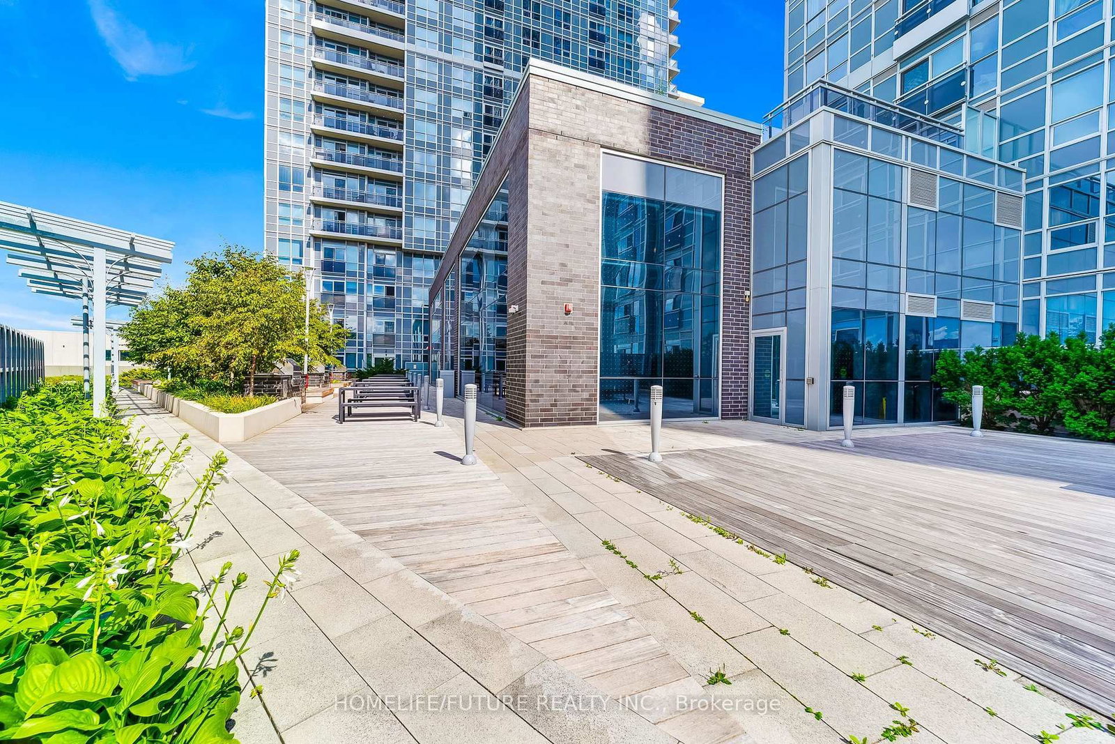 275 Village Green Square • #2815 • Toronto, ON photo 9