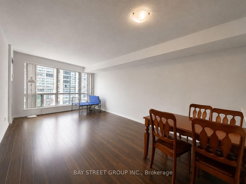 510 - 18 Lee Centre Drive