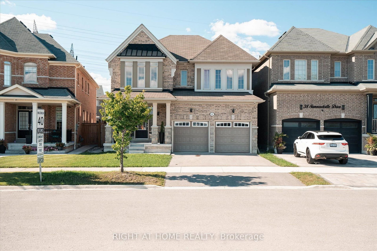 Building at 40 Stannardville Drive, Ajax, L1T 0N9 - Northwest Ajax