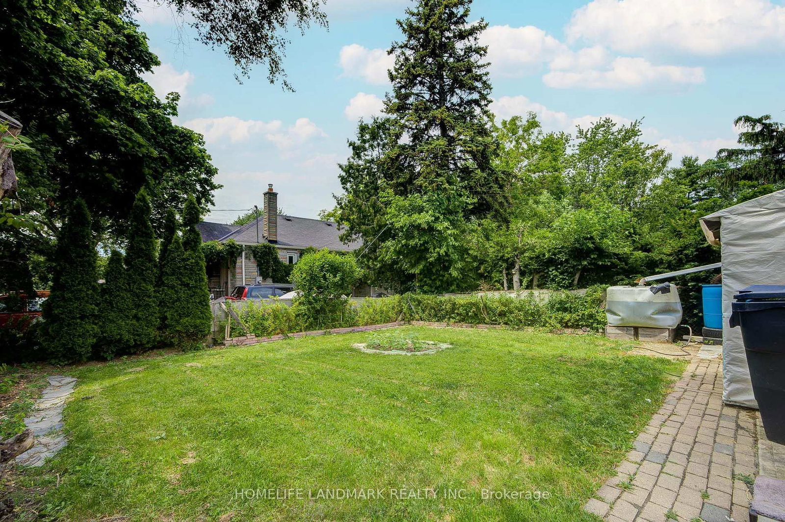 964 Pharmacy Avenue • Toronto, ON photo 33