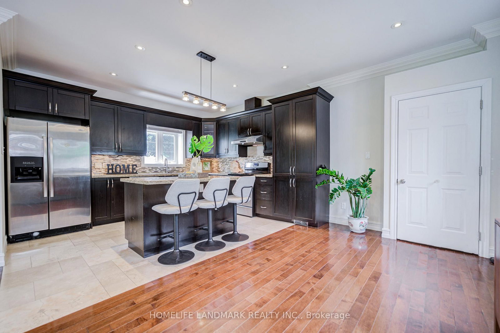 964 Pharmacy Avenue • Toronto, ON photo 8