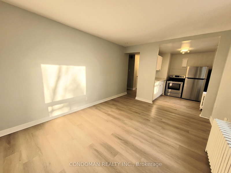 104 - 852 Broadview Avenue