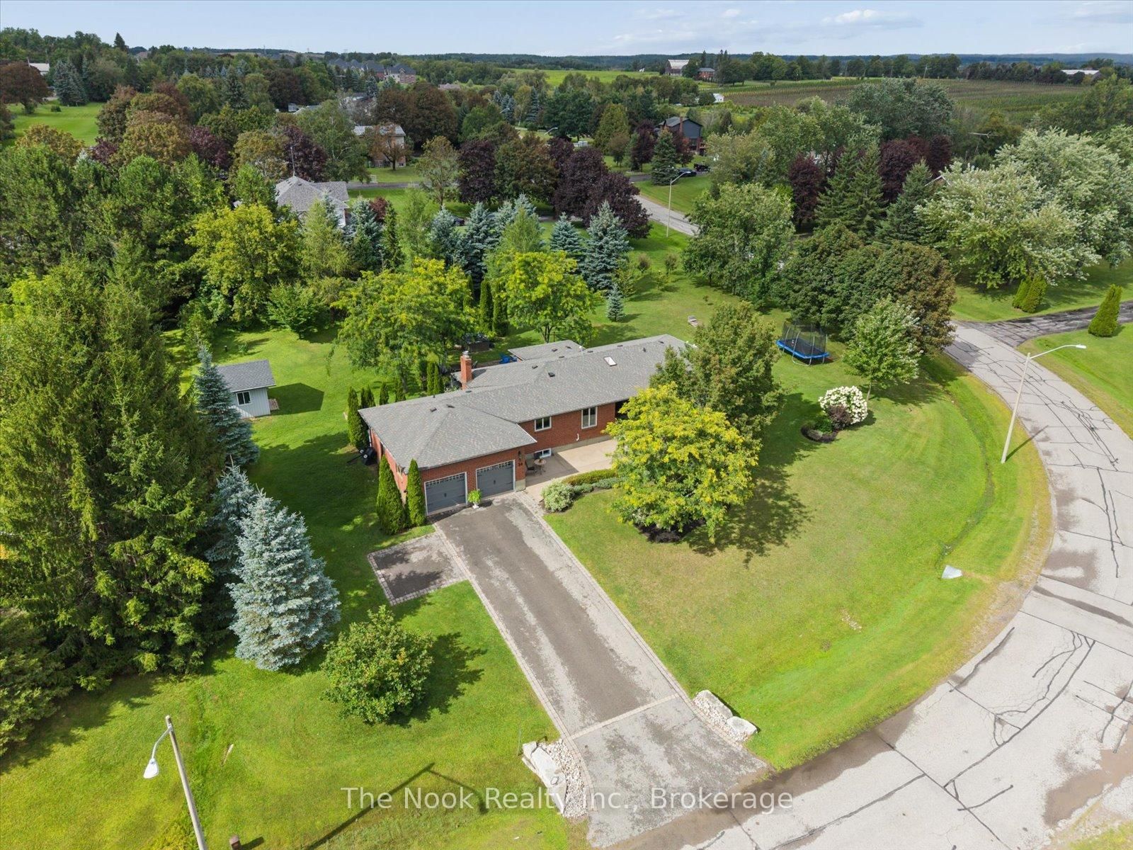 30 Potters Lane • Clarington, ON photo 1