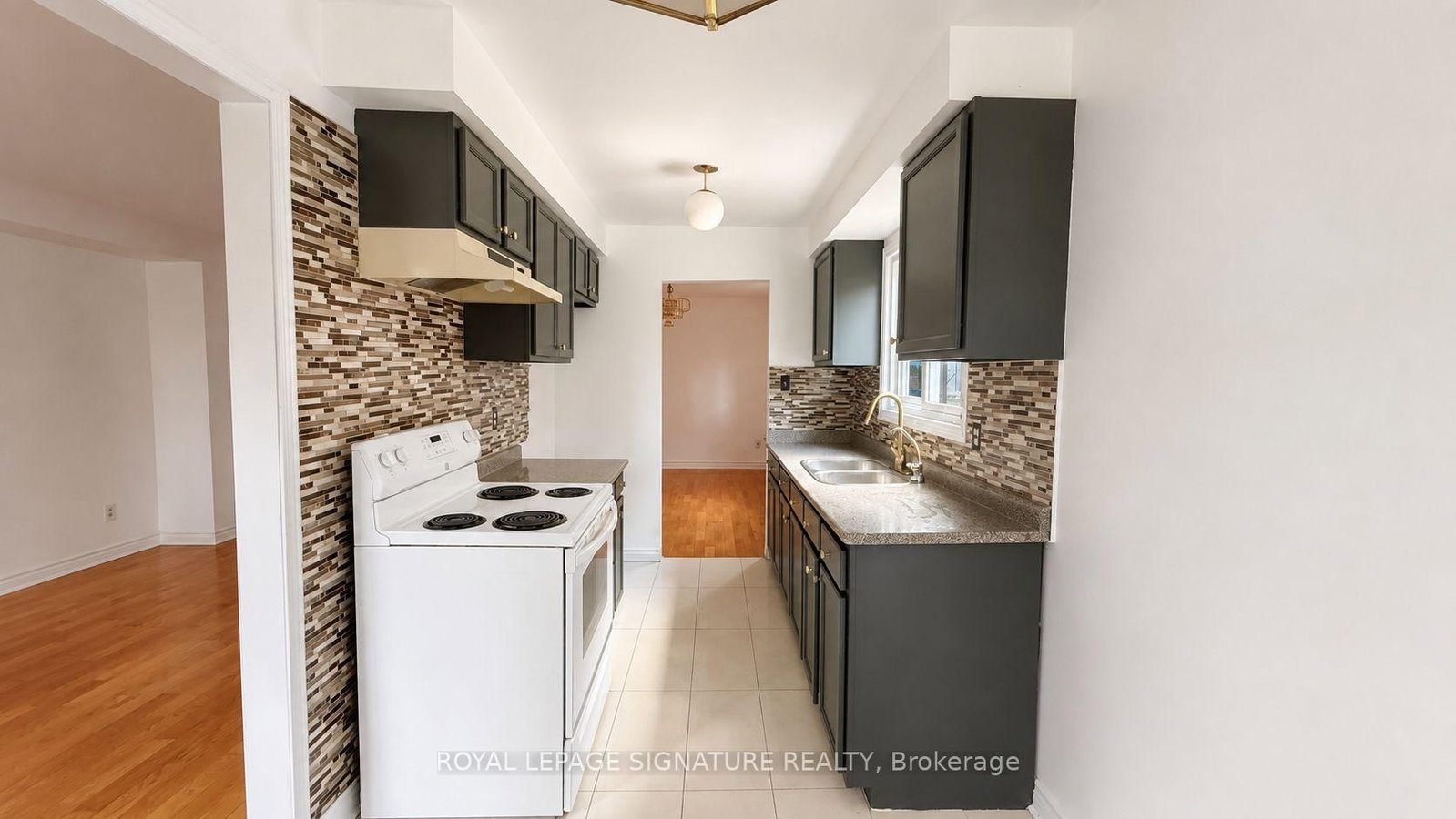 77 Brimstone Crescent • Toronto, ON photo 10