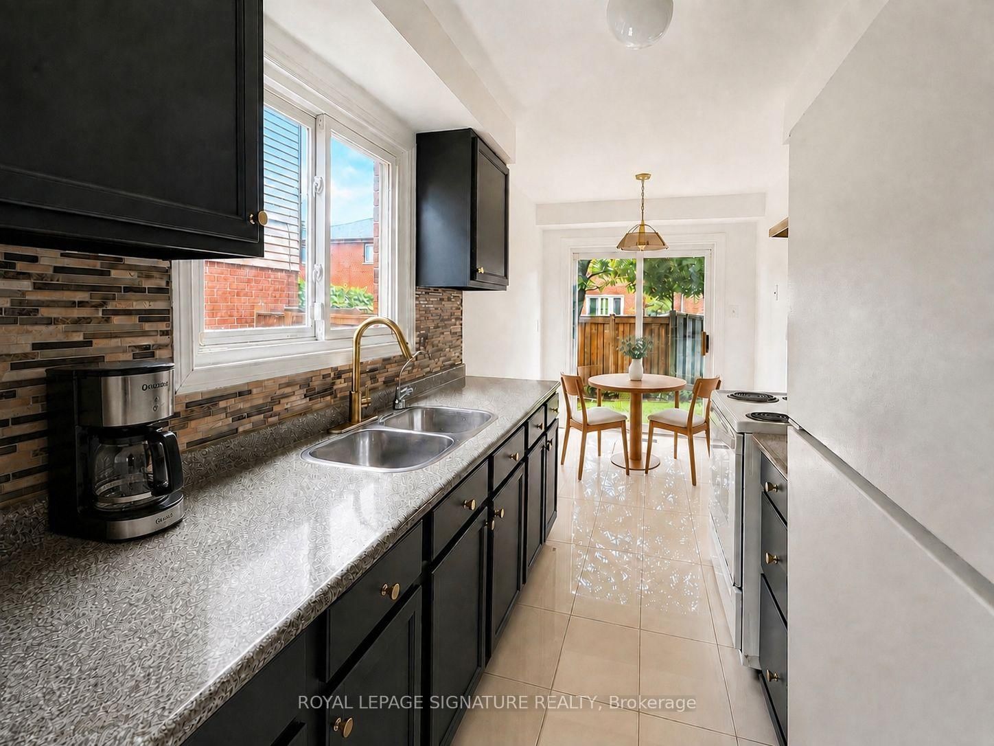 77 Brimstone Crescent • Toronto, ON photo 12