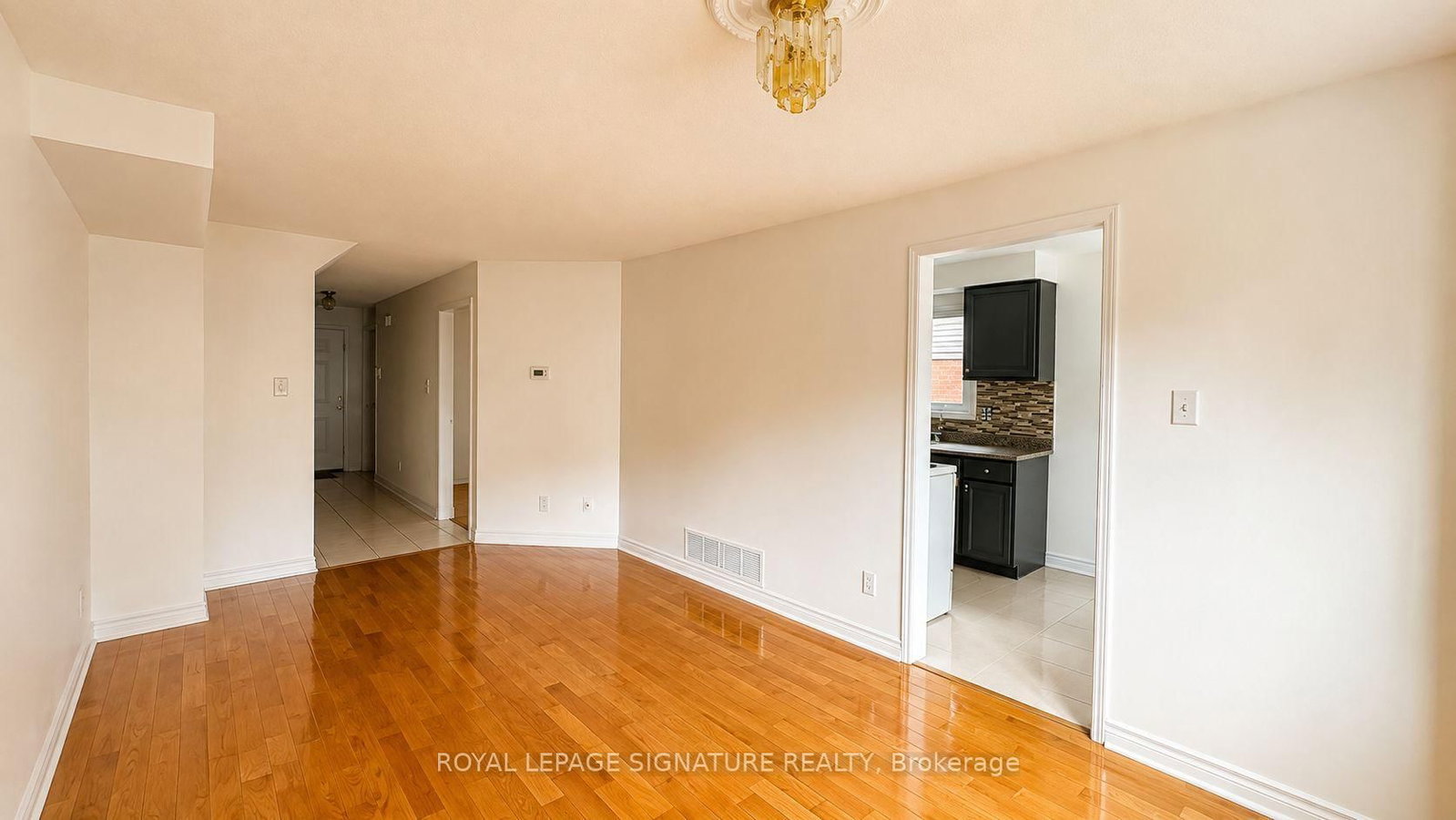 77 Brimstone Crescent • Toronto, ON photo 6