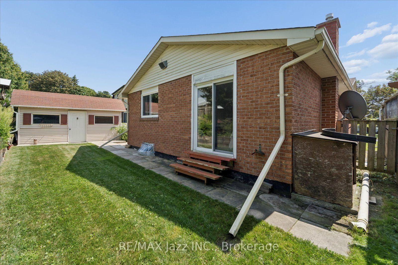241 Viewmount Street • Oshawa, ON photo 47