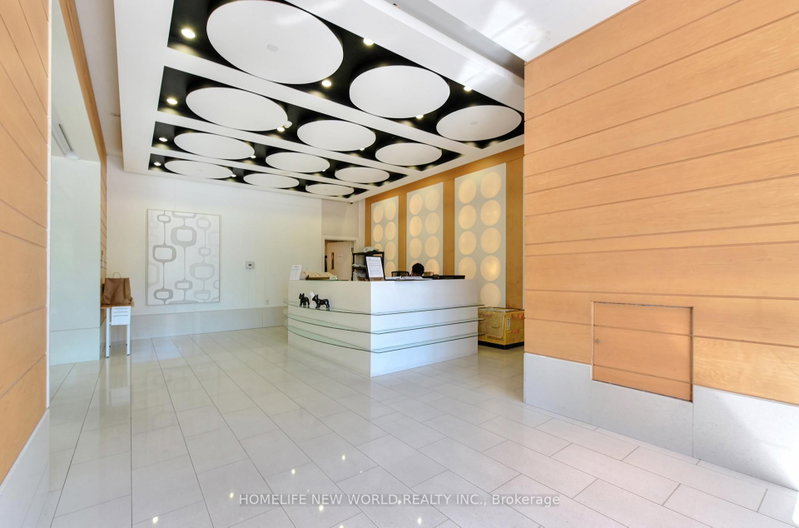 1105 - 83 Borough Drive