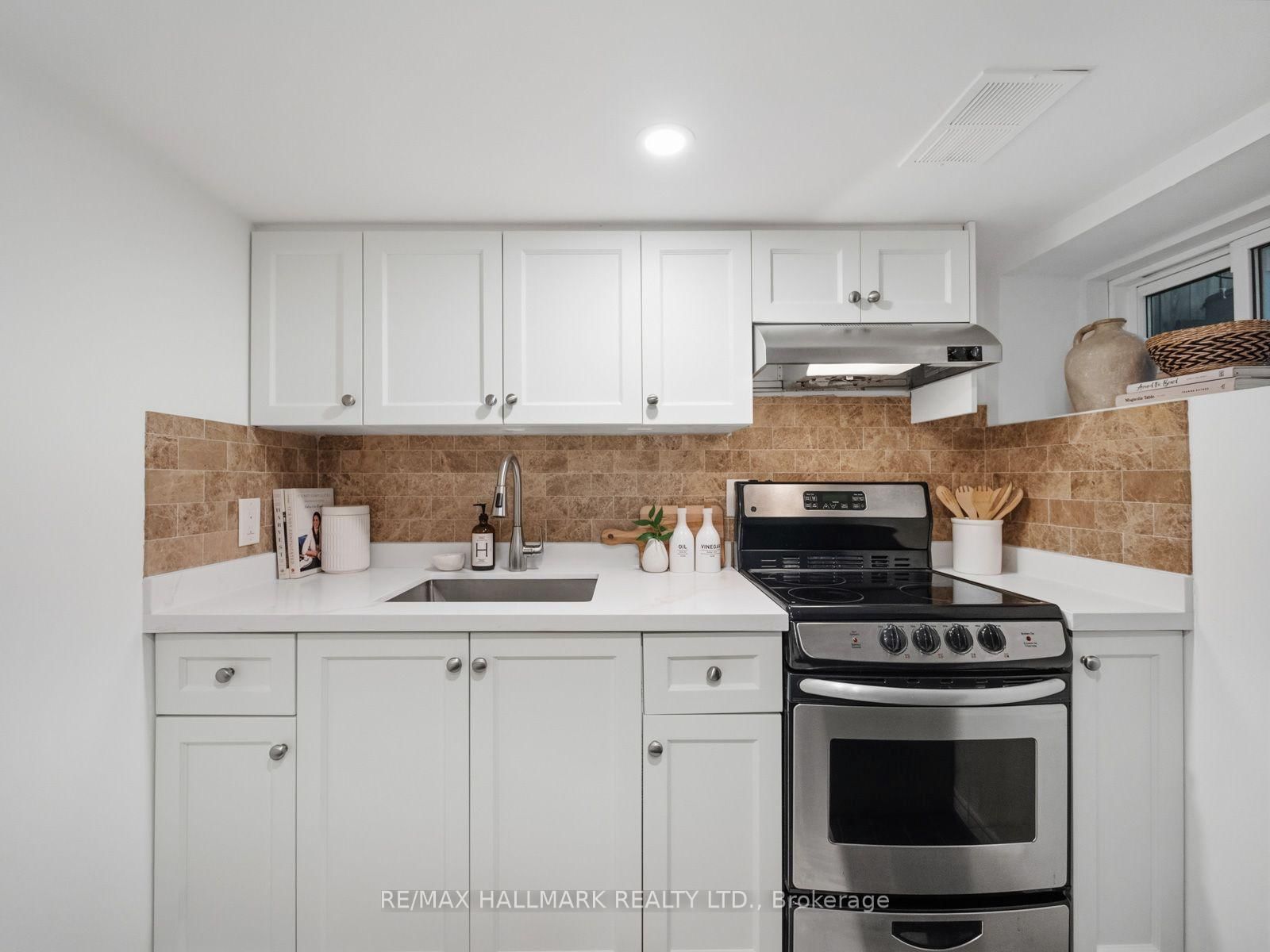 189 Greenwood Avenue • Toronto, ON photo 36