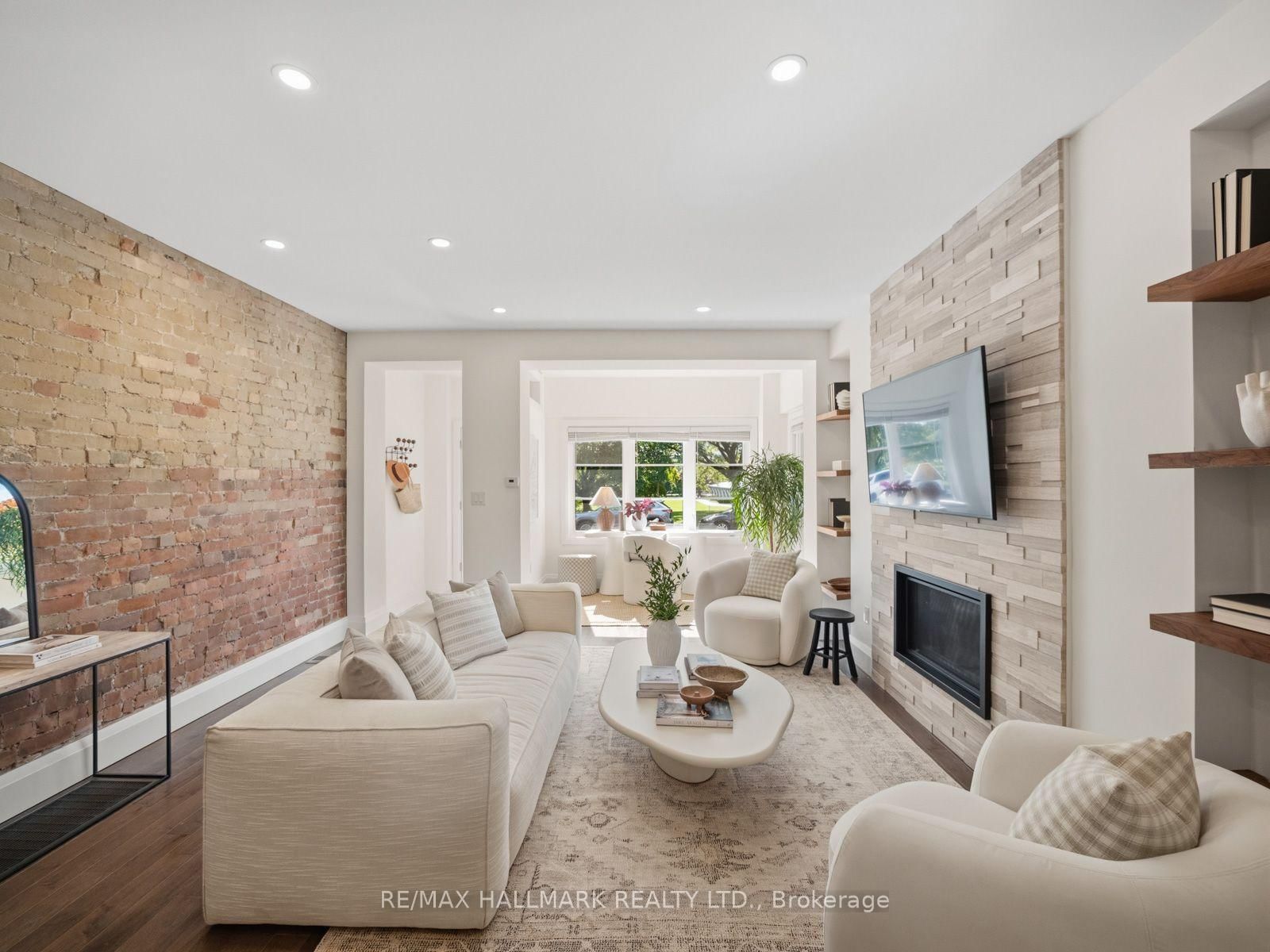 189 Greenwood Avenue • Toronto, ON photo 5