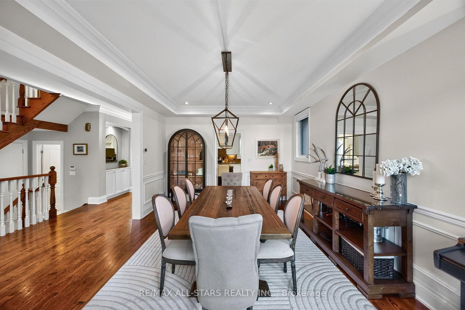30 St Quentin Avenue • Toronto, ON photo 14