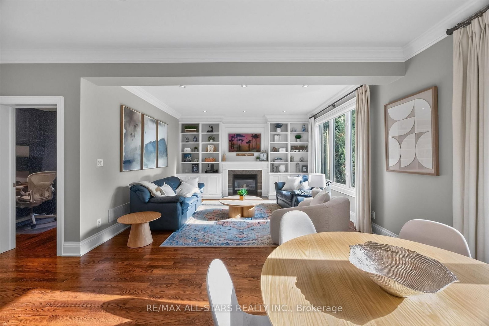 30 St Quentin Avenue • Toronto, ON photo 22