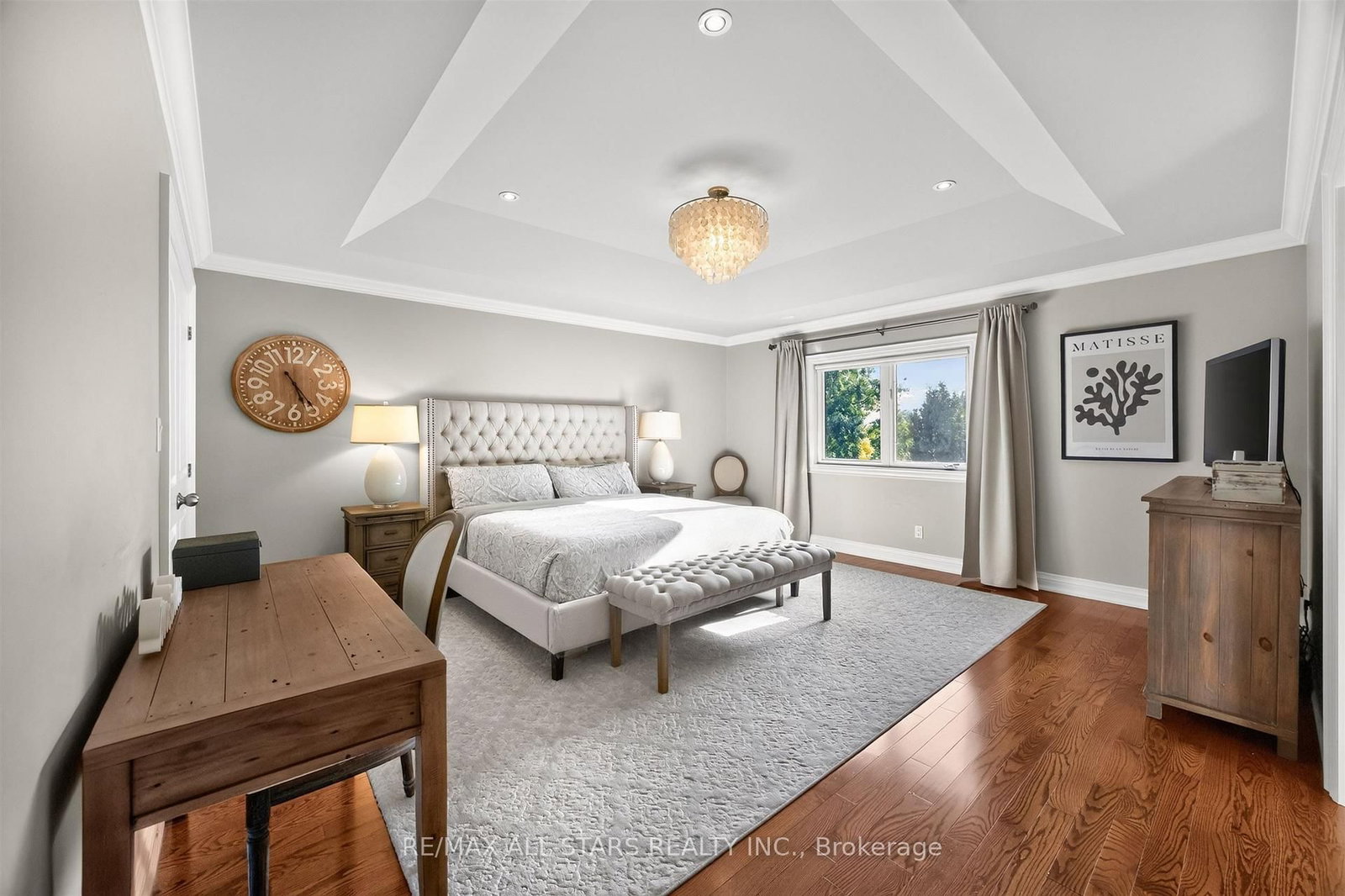 30 St Quentin Avenue • Toronto, ON photo 27