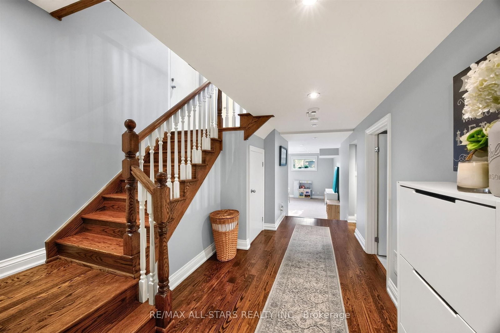 30 St Quentin Avenue • Toronto, ON photo 37