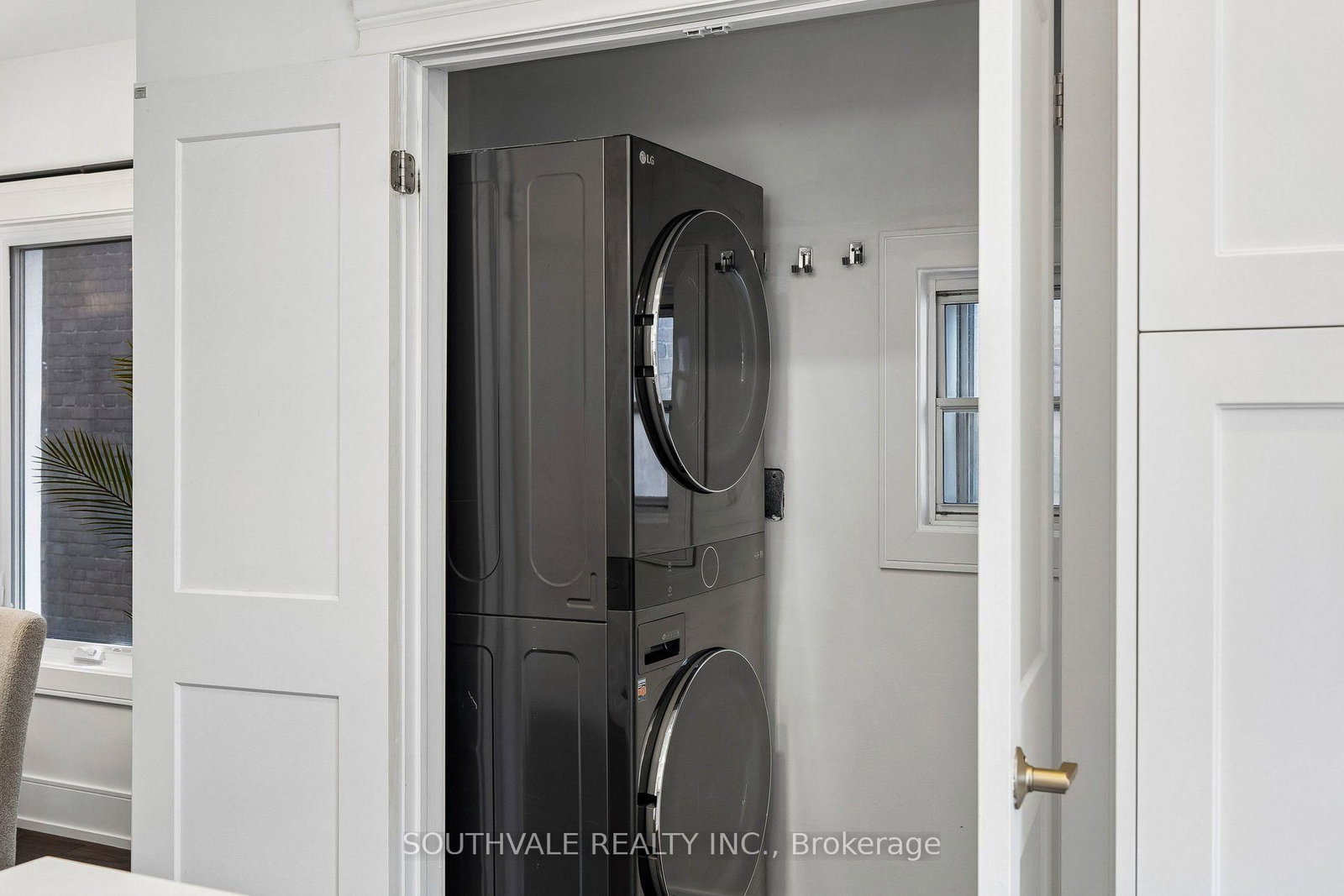 485 Strathmore Boulevard • Toronto, ON photo 21