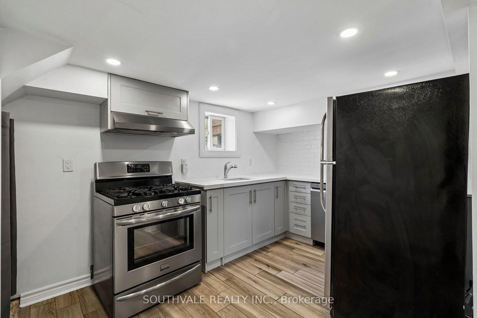 485 Strathmore Boulevard • Toronto, ON photo 37