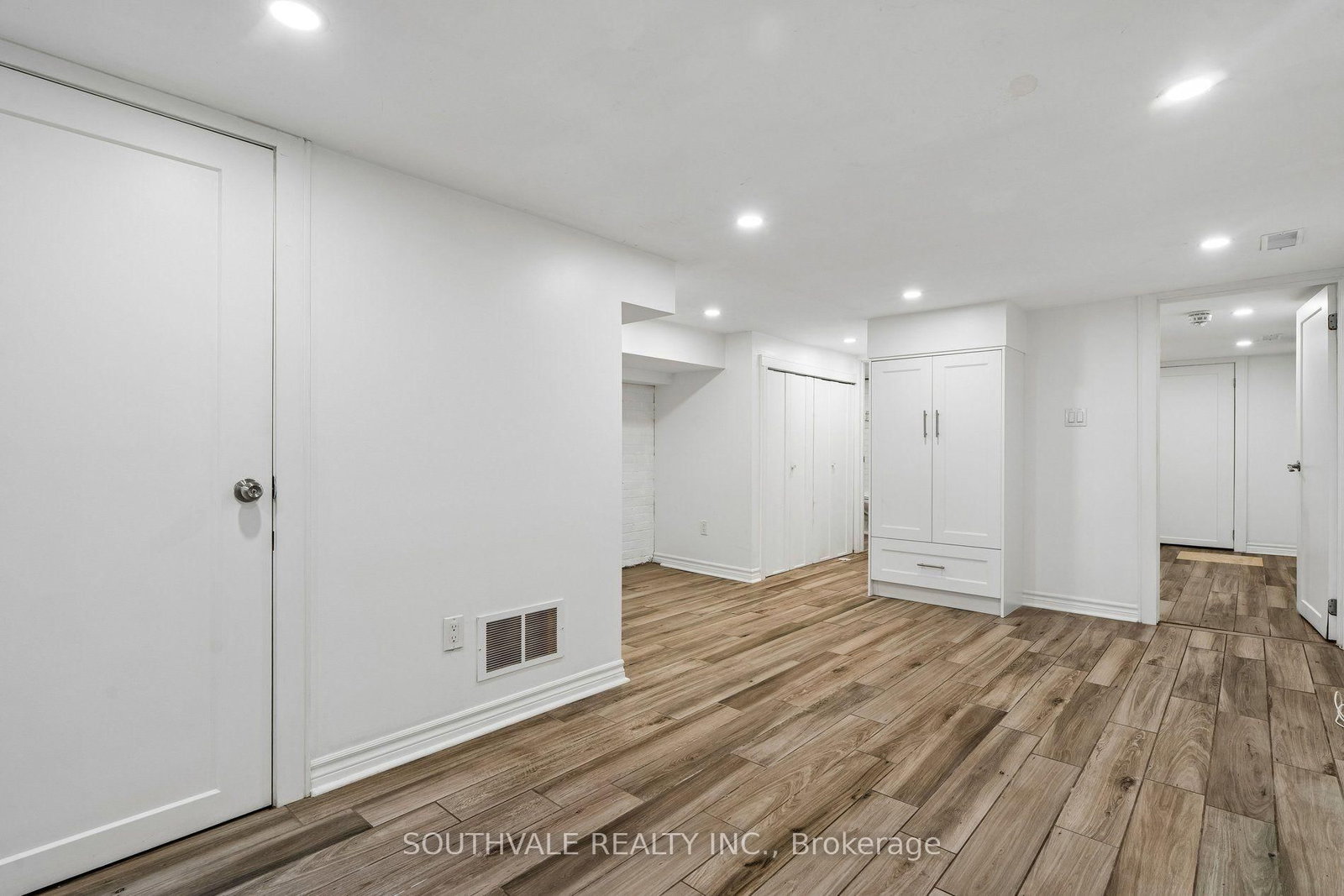 485 Strathmore Boulevard • Toronto, ON photo 39