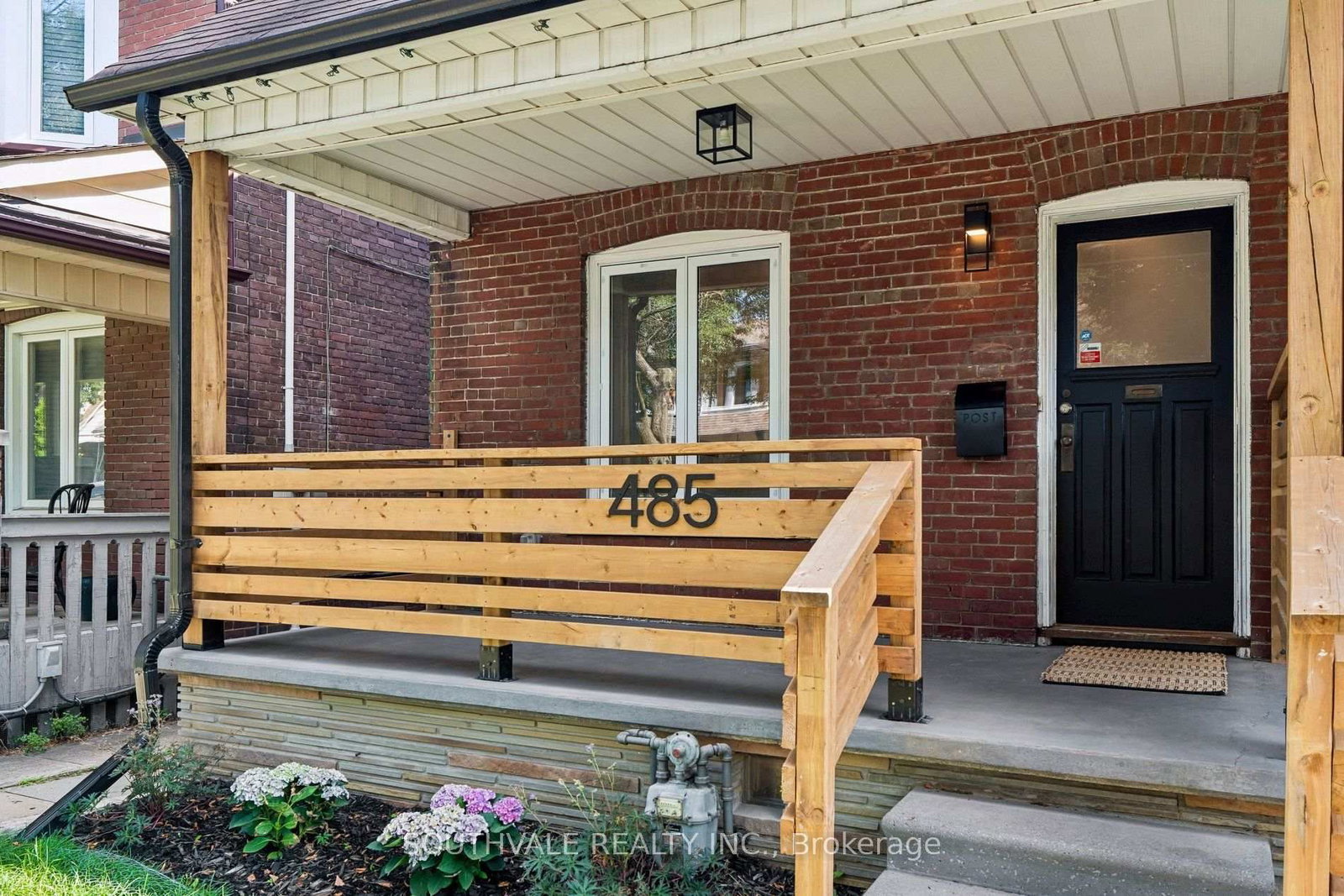 485 Strathmore Boulevard • Toronto, ON photo 4