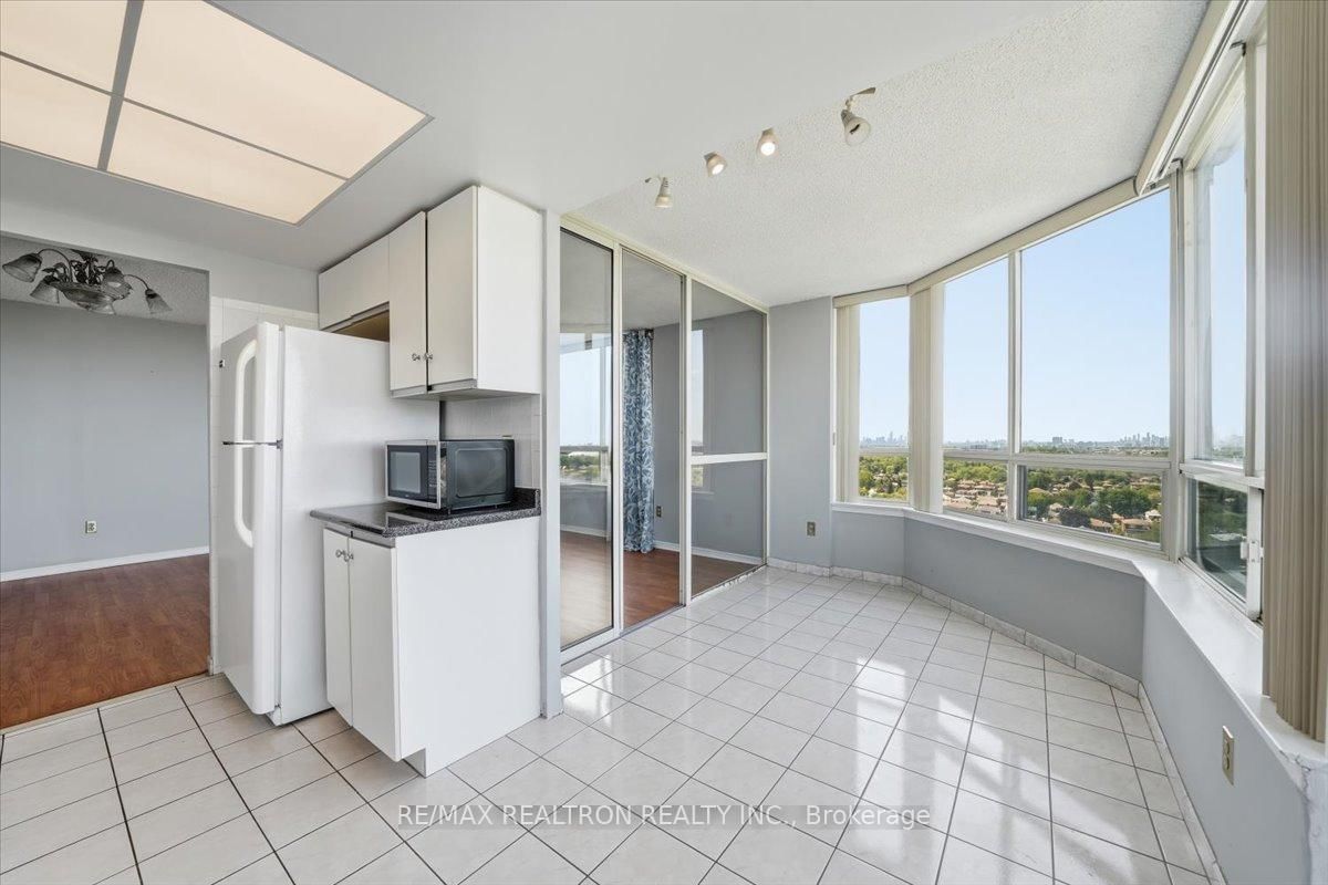5 Greystone Walk Drive • #1604 • Toronto, ON photo 14