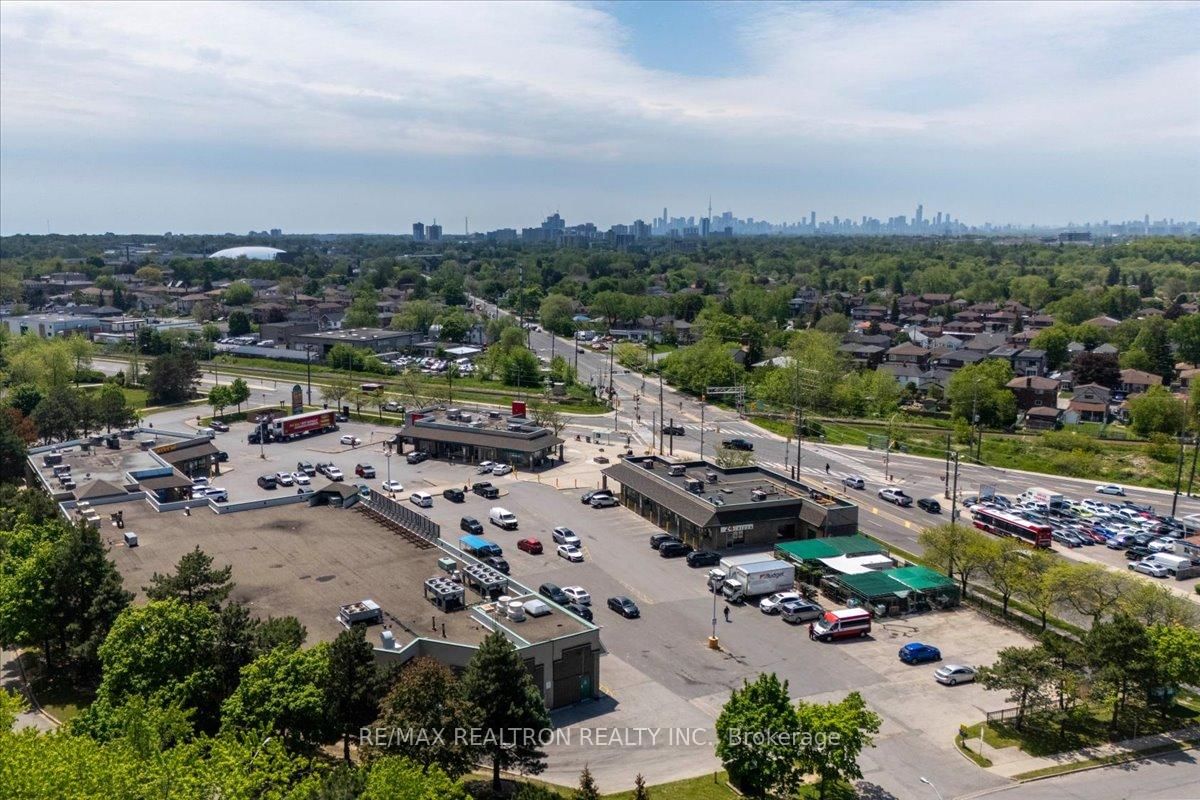 5 Greystone Walk Drive • #1604 • Toronto, ON photo 35
