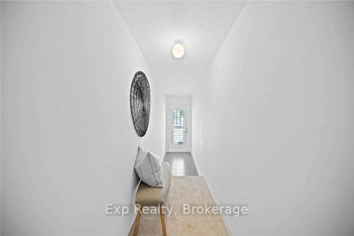 1435 Green Road • Clarington, ON photo 3