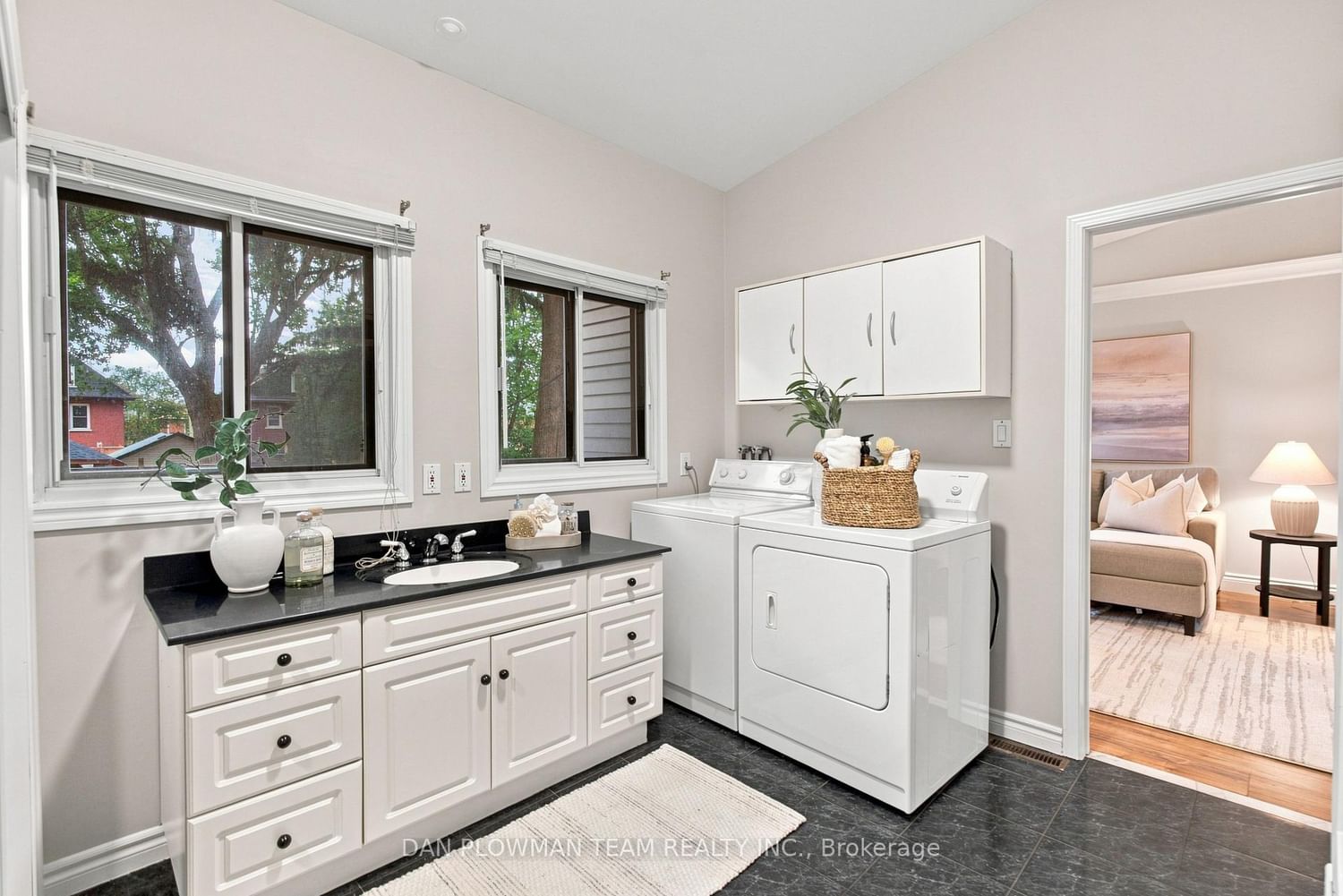 307 William Street E • Oshawa, ON photo 17