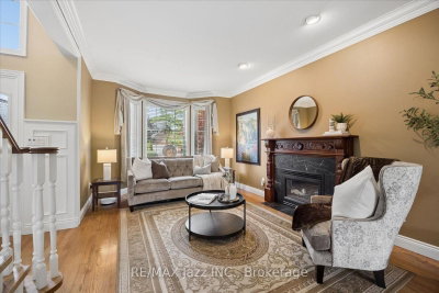 140 Taylorwood Court • Oshawa, ON photo 5