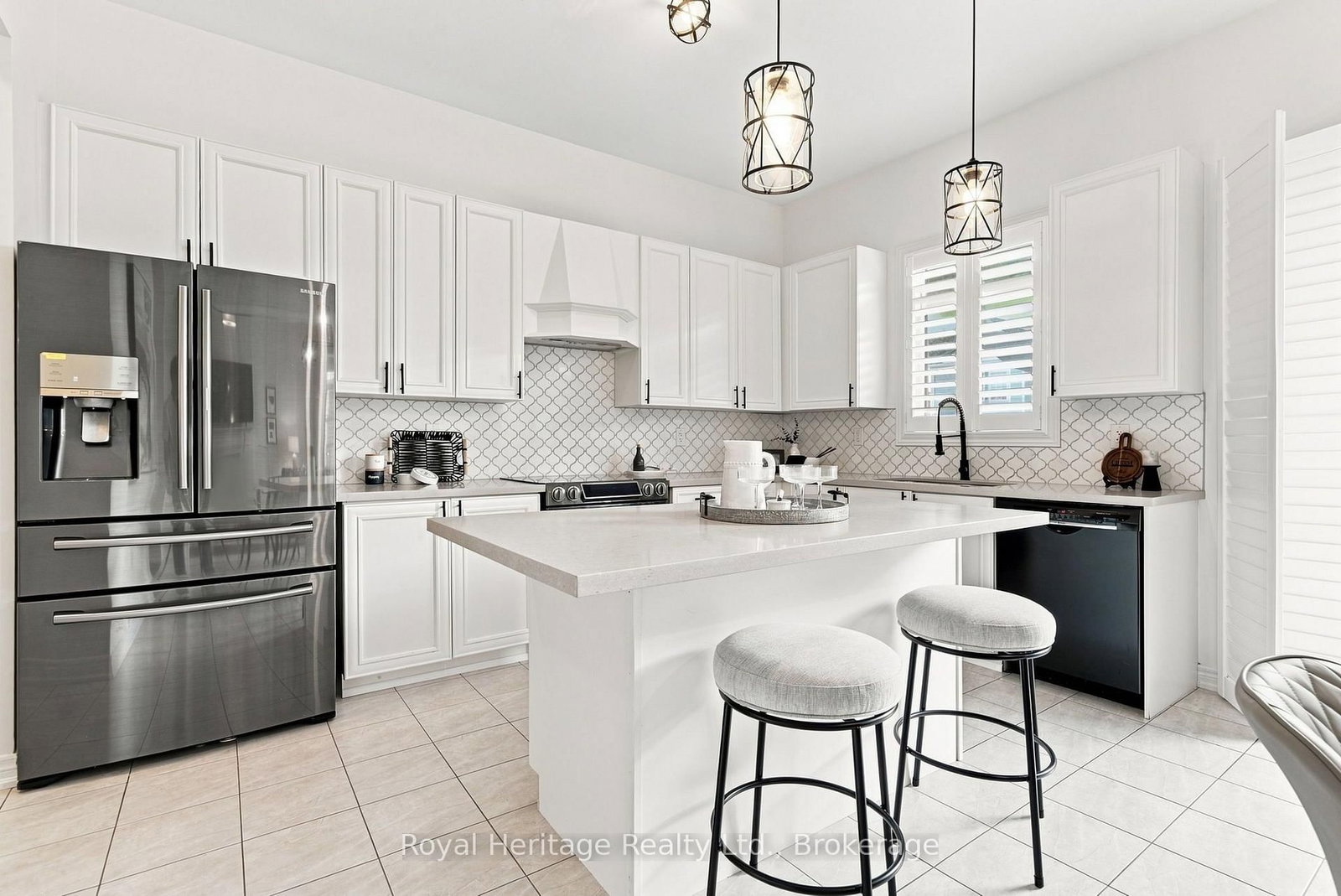 1684 WILLIAM LOTT Drive • Oshawa, ON photo 16