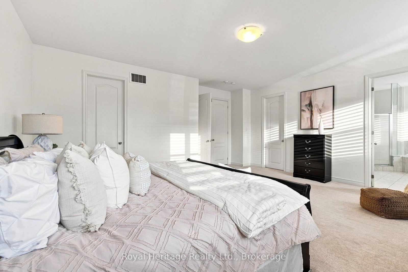 1684 WILLIAM LOTT Drive • Oshawa, ON photo 24