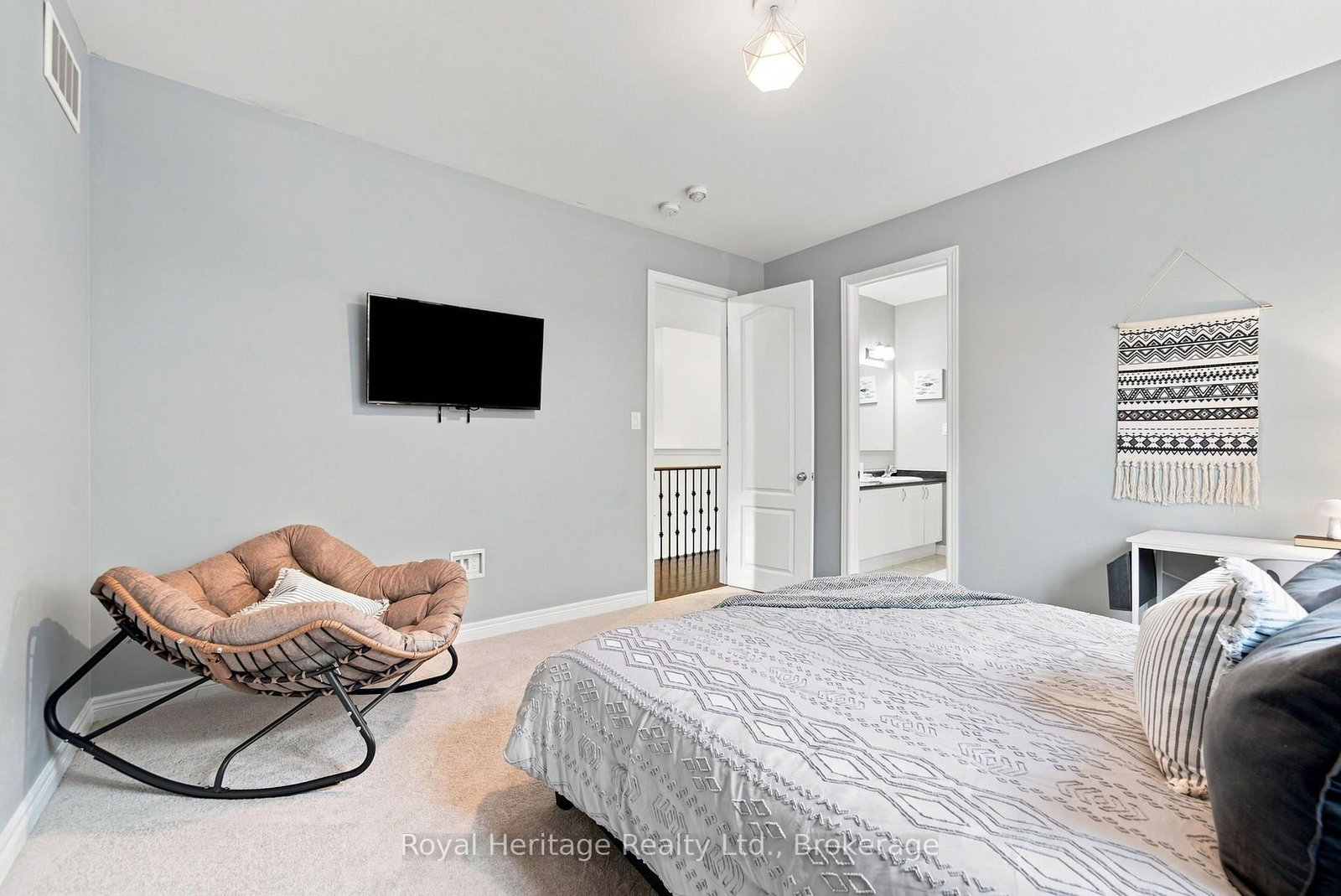 1684 WILLIAM LOTT Drive • Oshawa, ON photo 26