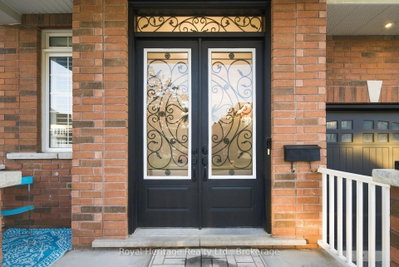 1684 WILLIAM LOTT Drive • Oshawa, ON photo 3