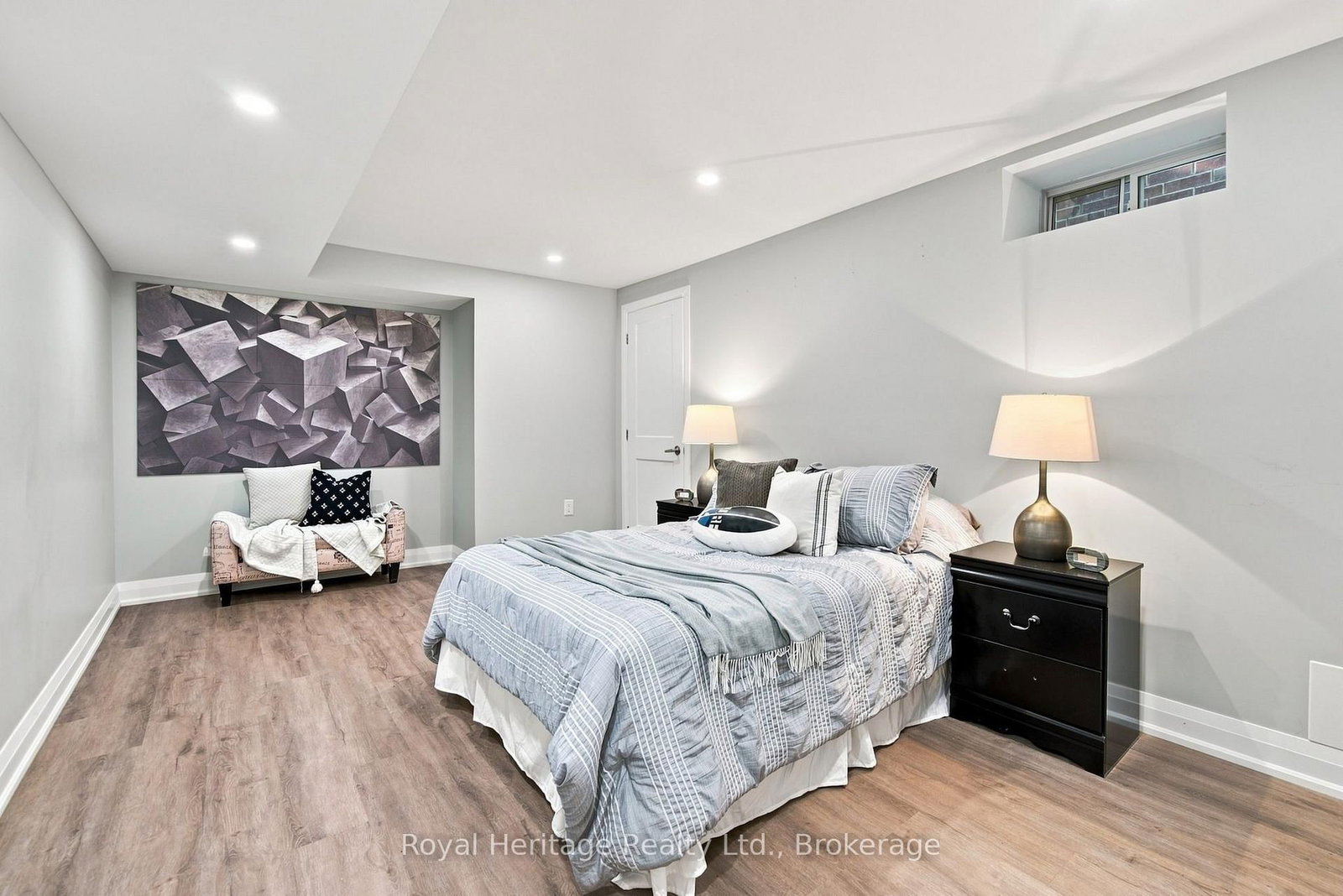 1684 WILLIAM LOTT Drive • Oshawa, ON photo 31