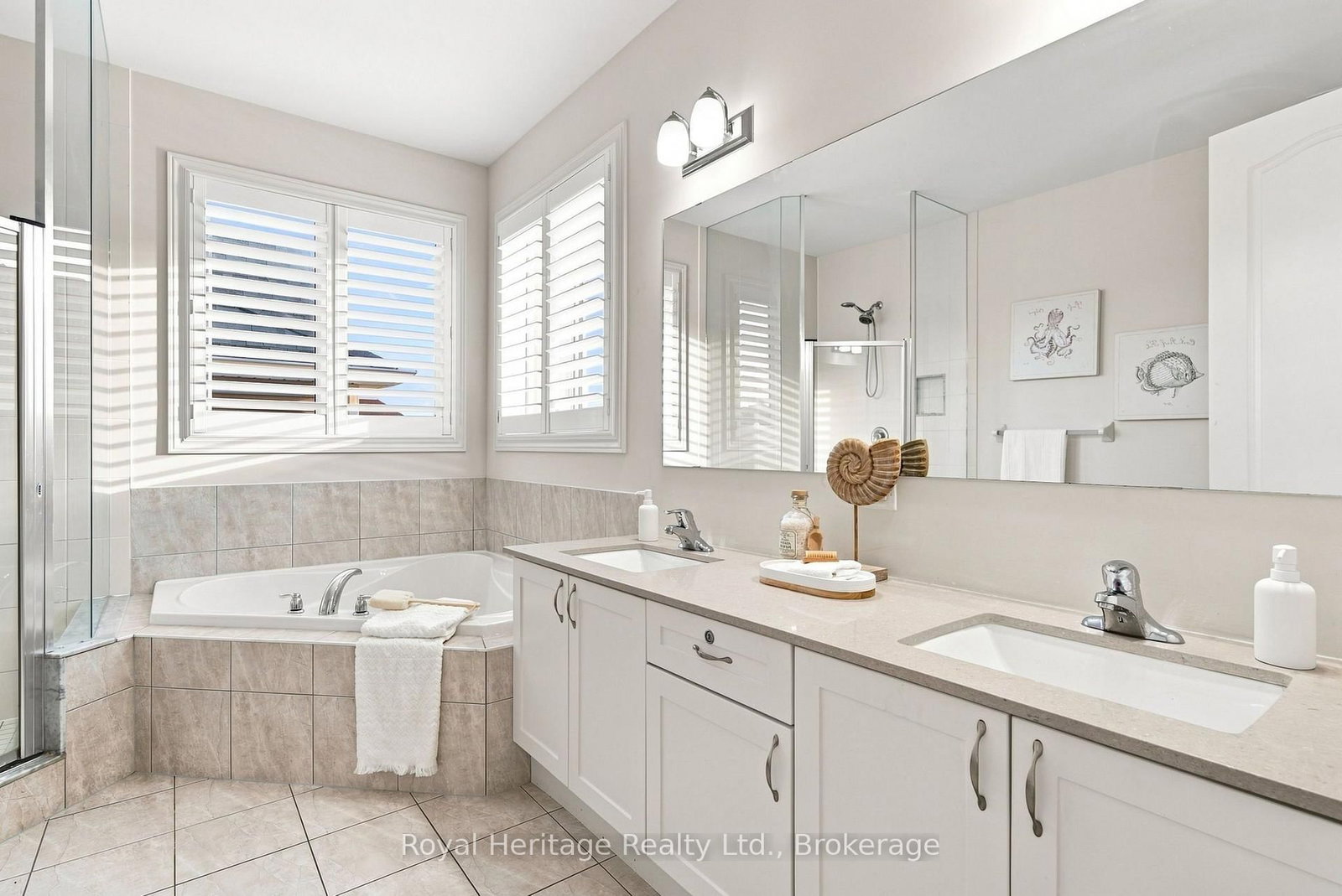 1684 WILLIAM LOTT Drive • Oshawa, ON photo 32