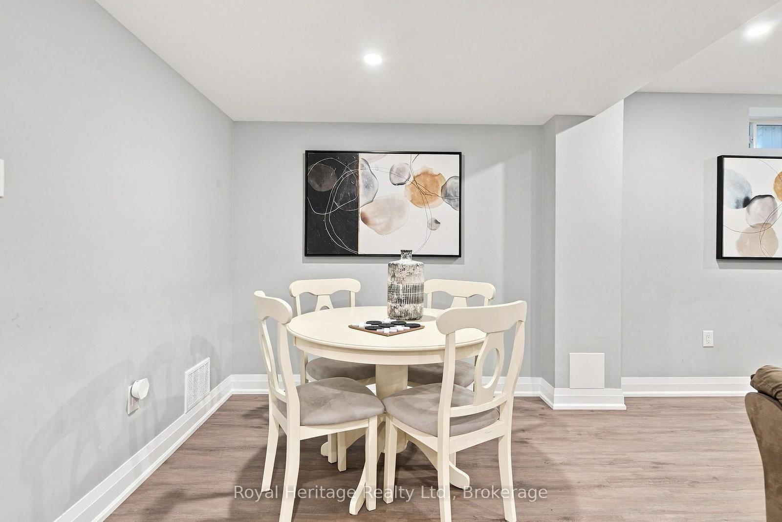 1684 WILLIAM LOTT Drive • Oshawa, ON photo 40