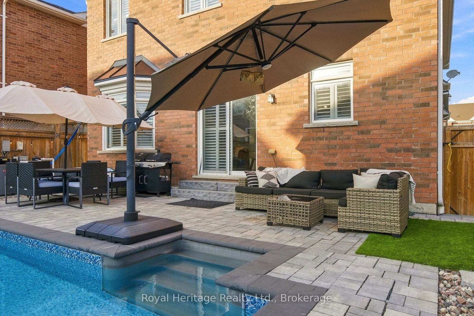 1684 WILLIAM LOTT Drive • Oshawa, ON photo 46