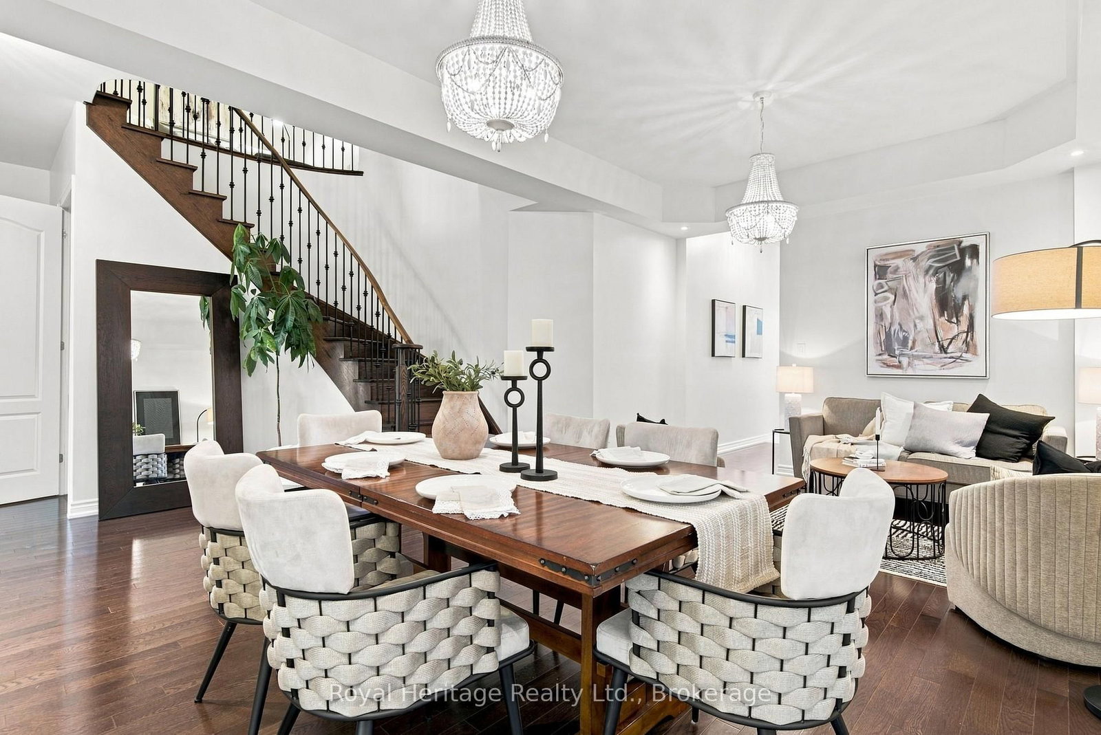 1684 WILLIAM LOTT Drive • Oshawa, ON photo 9